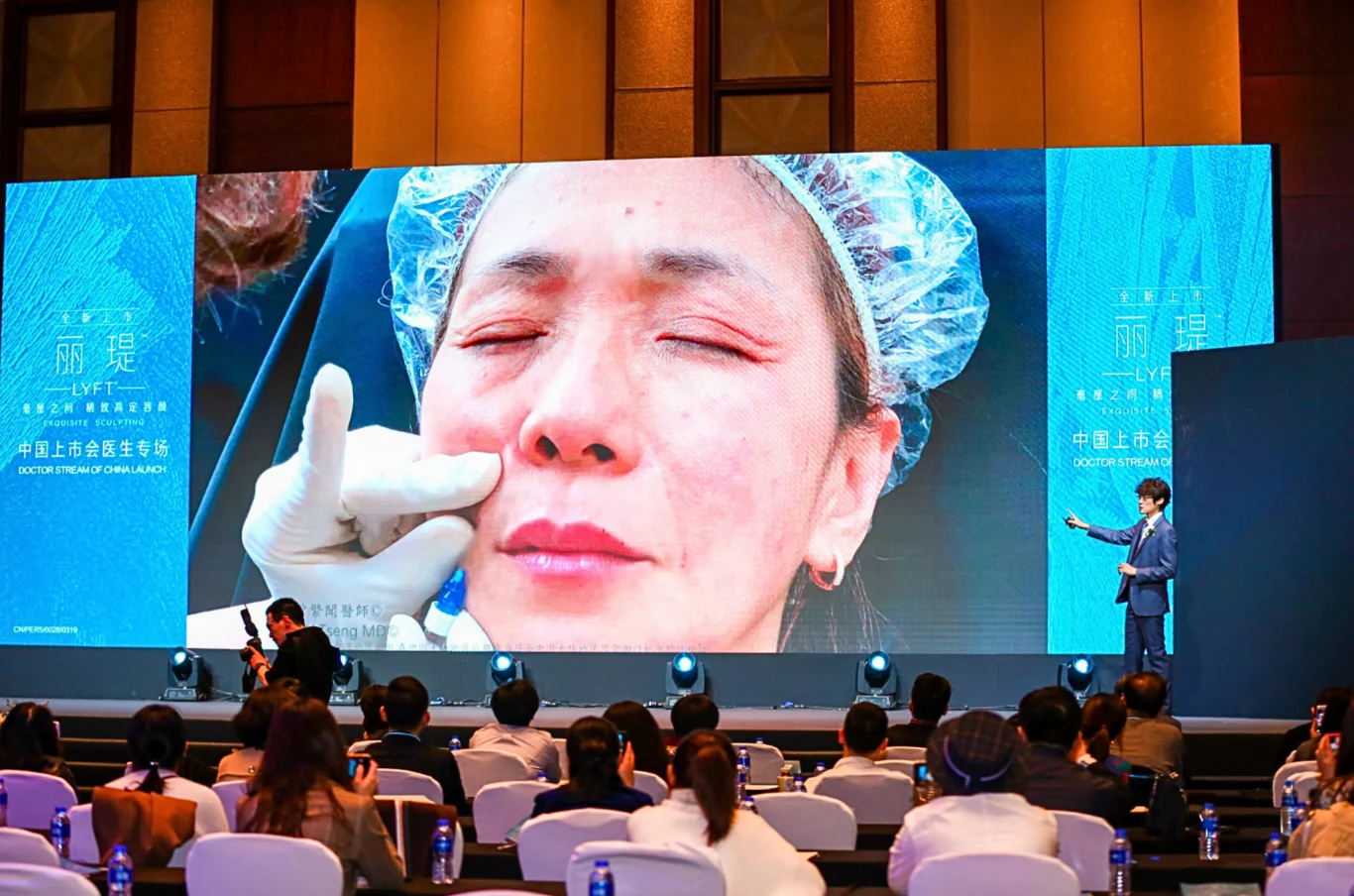 台北醫美推薦 蘋果肌大安區醫美 桃園微整 淚溝 眼袋 黑眼圈 木偶紋 蘋果肌 印地安紋 貓咪紋 嘴邊肉下垂 非手術 無痕拉提 凝境美學診所 曾繁聞醫師 于曉恩醫師 皮膚科 專科 專業 效果自然 微整形 填補 填充 瑞士緹奧希 玻尿酸 喬雅登 水無痕 保柔緹 女神動態 熊貓針 淚溝針 童顏針 伊蓮絲 精靈針 喬雅露 逆時針 價格 副作用 後遺症 dcard ptt 成功案例 下垂 老化 抗老醫美1