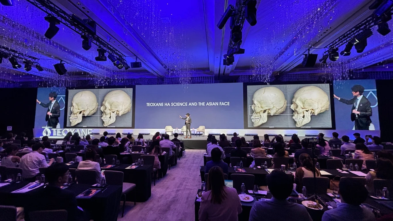 凝境美學曾繁聞醫師於曼谷演講亞洲人的臉型與審美