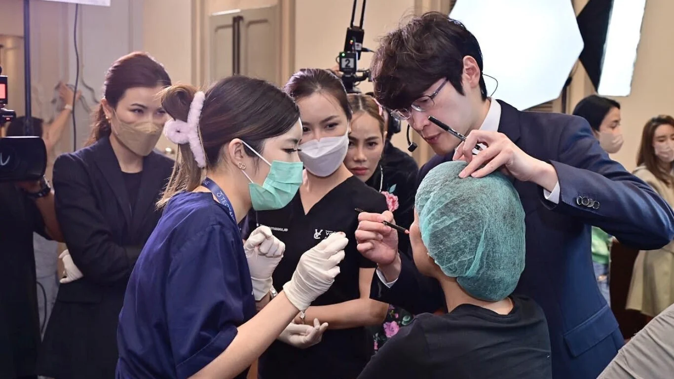 凝境美學曾繁聞醫師在泰國曼谷玻尿酸注射教學